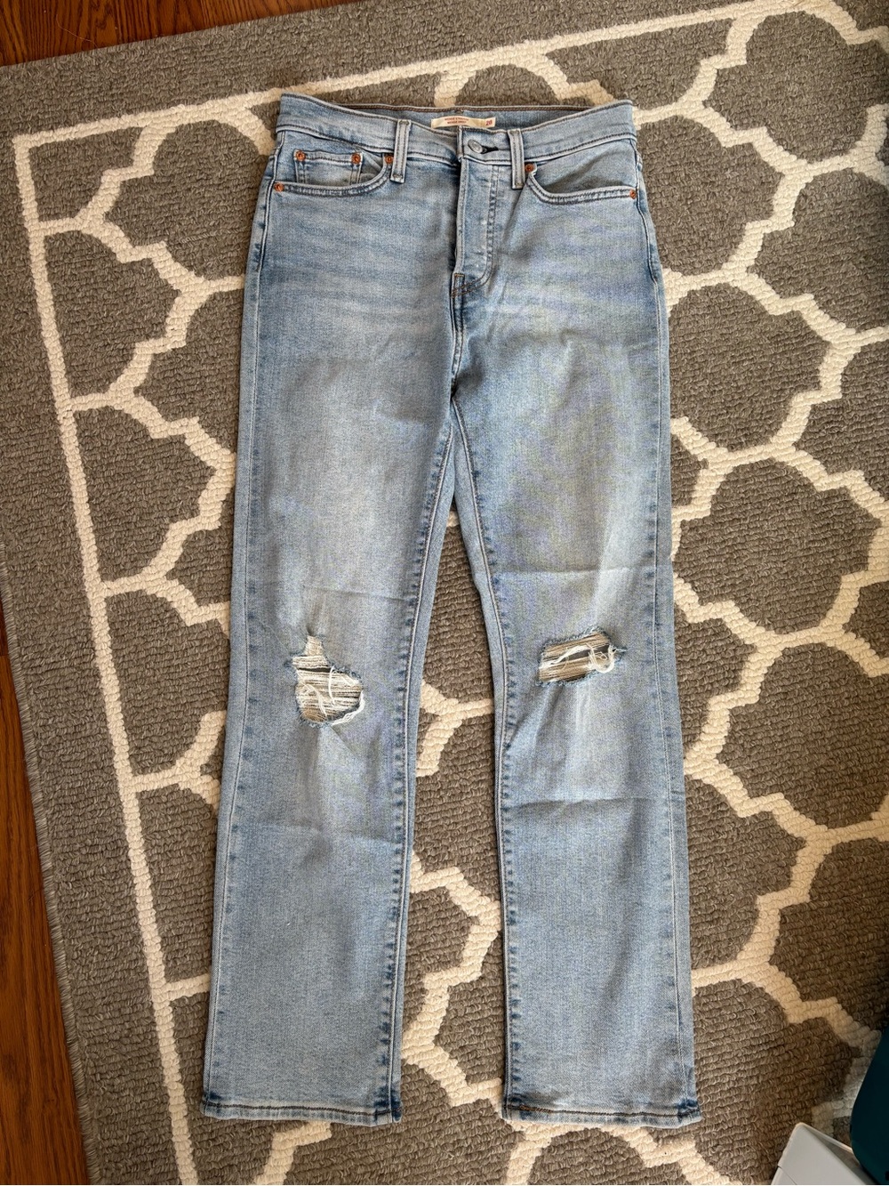 Levi’s Wedgie Straight size 28